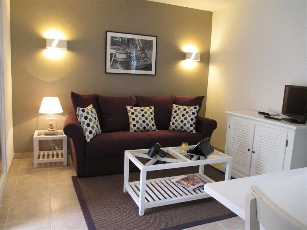 Terres De France Le Domaine De La Baie Hotell Audierne Eksteriør bilde